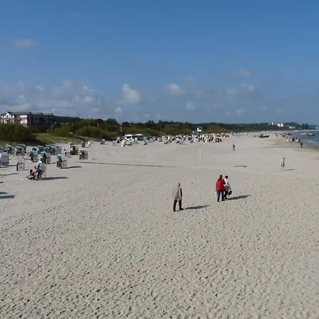 Haus Wolgastsee * 밤